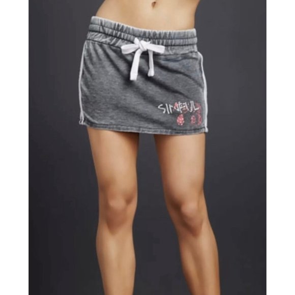 Sinful AFFLICTION Women's Short NO REGRETS SKIRT - Picture 2 of 9